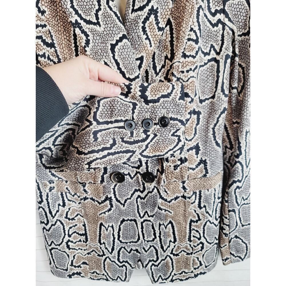 Cabi Python Snake Print Blazer, Sz 0 - image 6